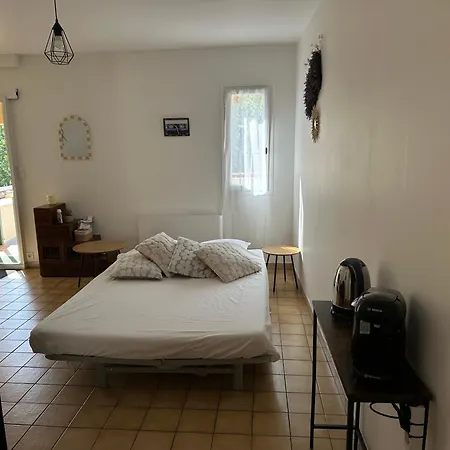 T2 Avec Terrasse Privee, 4 Couchages, Proche De La Cure Thermale, Centre-ville