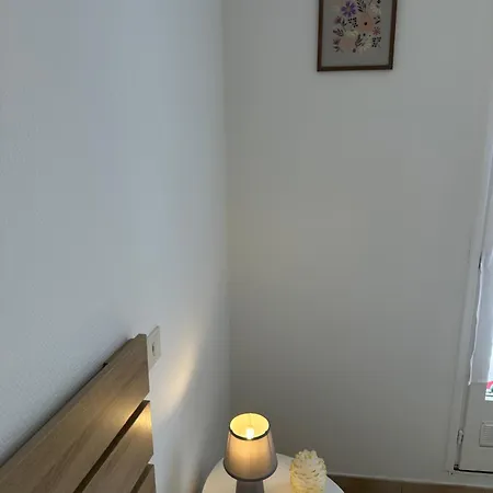 T2 Avec Terrasse Privee, 4 Couchages, Proche De La Cure Thermale, Centre-ville